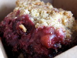 Warm Cherry Crisp